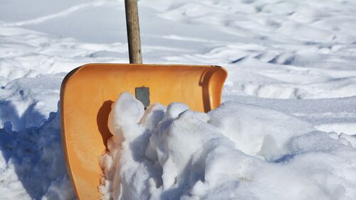 Wie weit Geh- und Radwege im Winter geräumt werden müssen, ist genau geregelt. Symbolfoto: Pixabay/congerdesign