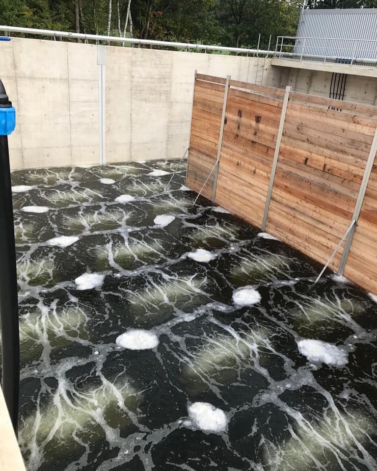 Eines der beiden neuen Belebungsbecken.